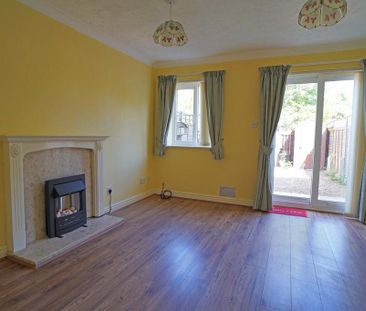 2 bedroom terraced house to rent - Photo 2