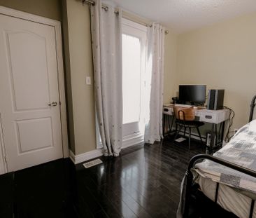 For Lease - 45 Routliffe Lane, Toronto, Ontario - Photo 5