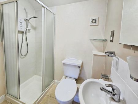 3 bedroom barn conversion to rent - Photo 2