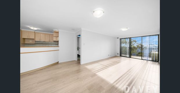 Secure 2 Bedroom Apartment in Prime Joondalup Location! - Photo 1
