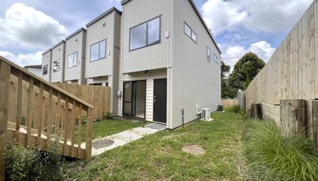 Brand New Corner Townhouse - Photo 3