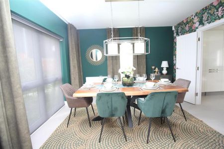 5 bedroom detached house to rent - Photo 3