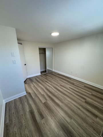 For Lease - 109 Connelly Drive, Kitchener, Ontario - Photo 4