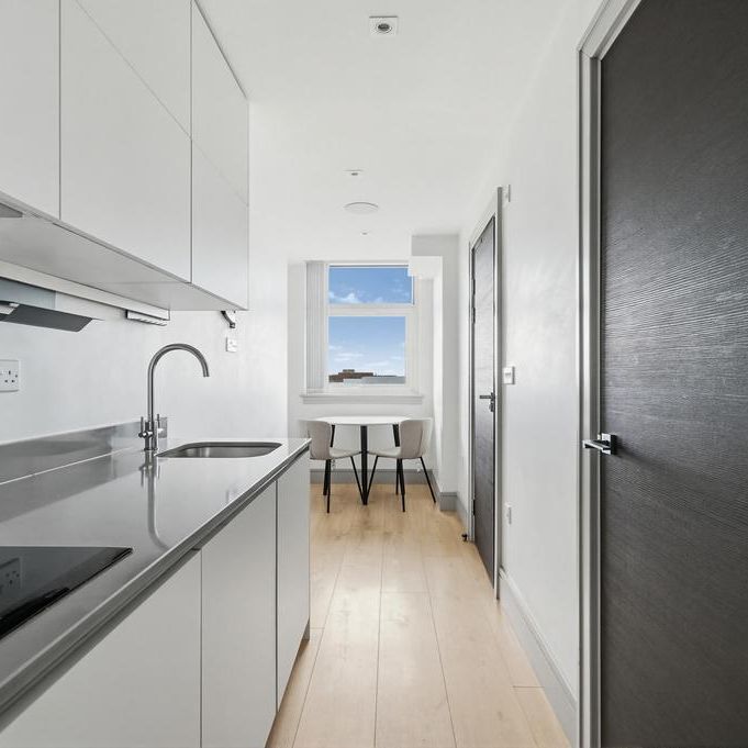 Studio to rent - Photo 1
