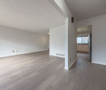 For Lease - 343 Bronte Road, Oakville, Ontario - Photo 1