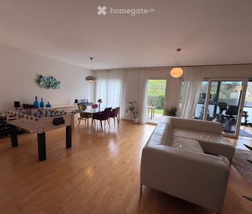 Spacious 6.5-Room Ground Floor Apartment with Private Garden and Te... - Photo 2