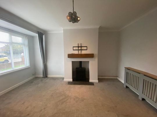 4 bedroom semi-detached house to rent - Photo 1