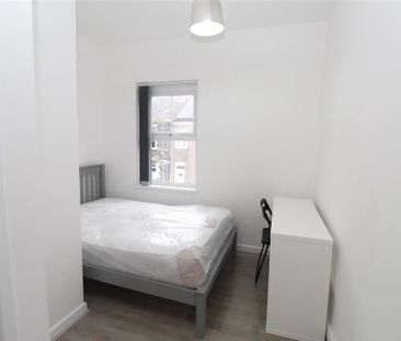 5 bedroom house to rent - Photo 2