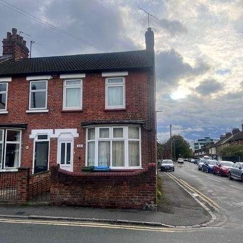 Highbridge Road, Aylesbury, HP21 - Photo 2