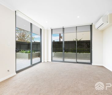 Ground-Level Courtyard Apartment – Modern Living Meets Serene Outdo... - Photo 4