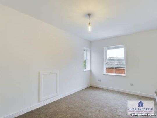 1 bedroom property to rent in Worcester - Photo 1