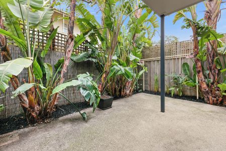 Boutique apartment in prime South Yarra location - Photo 2