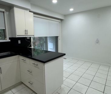 For Lease - 3 Tokay Court, Toronto, Ontario - Photo 2