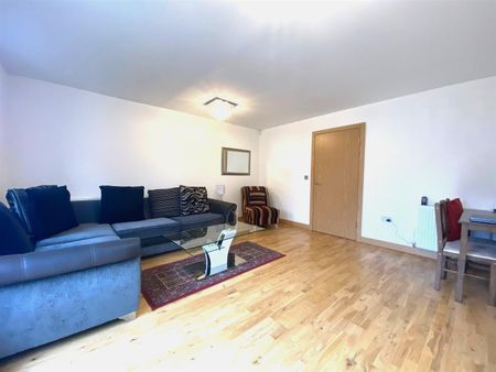 Spring Promenade, West Drayton, UB7 - Photo 2