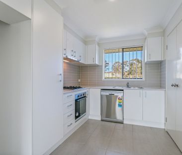 "MODERN AND LOW MAINTENANCE" - Photo 5