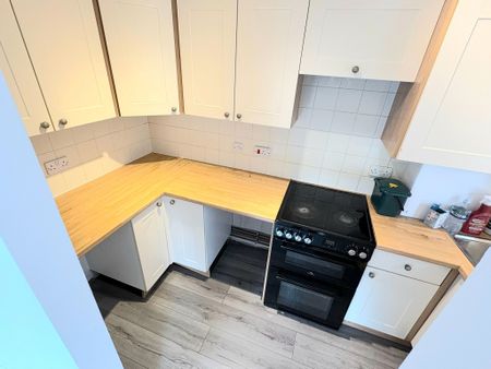 Grove Road, Hitchin - Photo 3