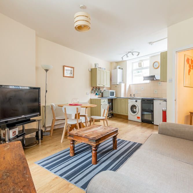 1341L - Atholl Crescent Lane, Edinburgh, EH3 8ET - Photo 1