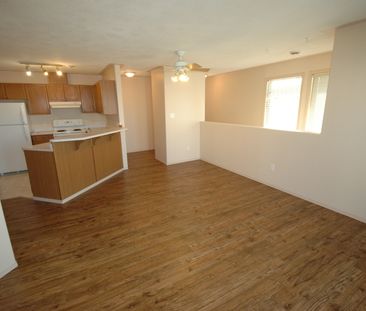 Stony Plain Ground Floor 2-Bedroom Condo - Photo 4