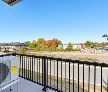 For Lease - 1063 Cedar Creek Dr Drive, Blossom Park - Airport and Area, Ontario - Photo 4