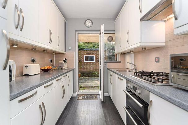 1 bedroom property to rent - Photo 1
