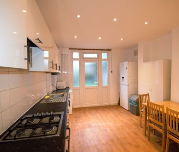Room in a Shared House, Pine Road, NW2 - Photo 6