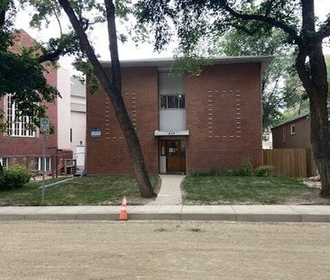 1 BDRM/1 BATH - 409 4TH AVE N - Available NOW *RENT SPECIAL* - Photo 4