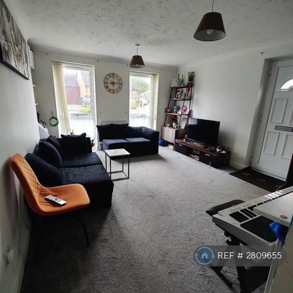 2 bedroom semi-detached house to rent - Photo 1