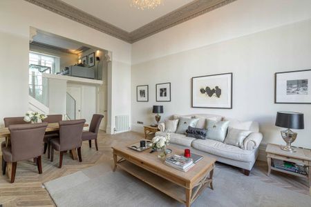 3 bedroom flat to rent - Photo 2