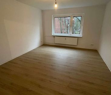 Moderne 2,5 Zimmerwohnung mit Balkon zum 01.06.2025 neu vermietbar! - Photo 1