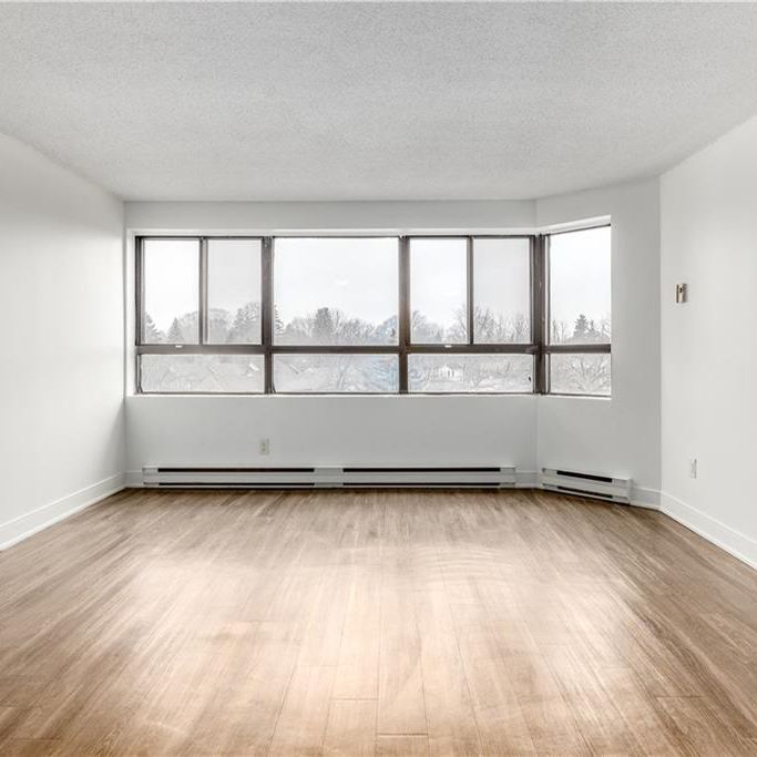 565 BELMONT Avenue W Unit# 0033, Kitchener, Ontario, N2M5E7 - Photo 1
