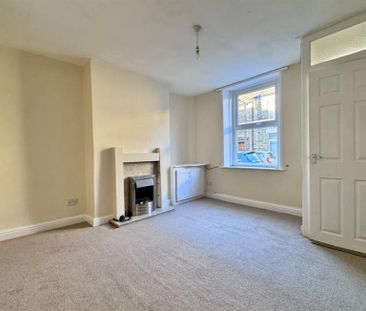 2 Bedroom End Terrace To Let - Photo 1