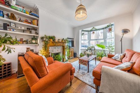 Markenfield Road, Guildford - 2 bedrooms Property for lettings - Seymours - Photo 4