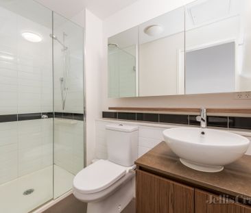 3316/350 William Street, Melbourne - Photo 6