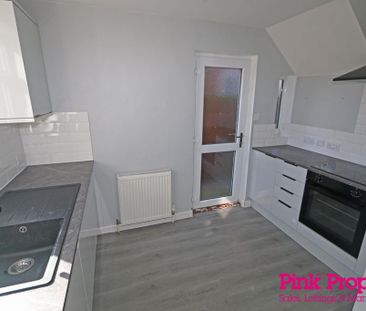 2 bedroom terraced house to rent - Photo 6