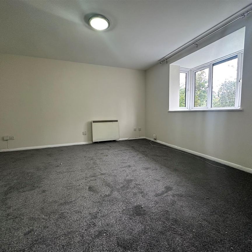 Chiswell Court, Watford - Photo 1