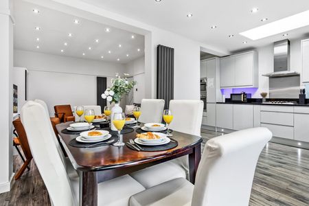 5 Bed Semi-Detached House, Georgian Court, HA9 - Photo 5