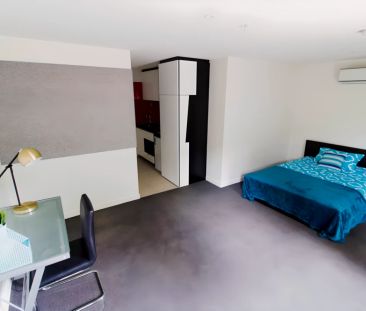 Large Studio - Photo 4