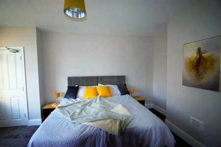 1 bed house share to rent in Bulcock Street, Burnley, BB10 - Photo 5