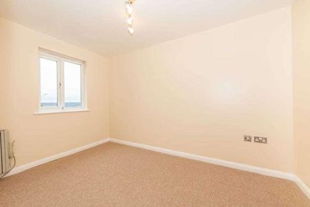 Treetops, Hart Lane, LU2 - Photo 2