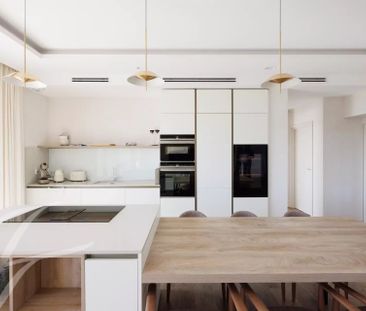 Maison à louer Tourrettes Sur Loup, Cote d'Azur, France7 000 EUR / ... - Photo 6