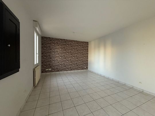 Location maison 2 pièces, 68.00m², Limoux - Photo 1