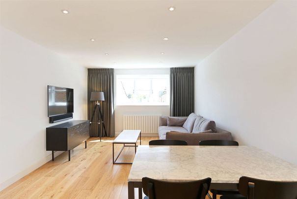 Maynard Close, Parsons Green, London, SW6 flat to rent - Photo 1