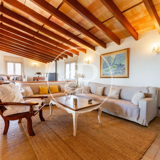 Luxury Villa for rent in Bunyola, Balearic Islands - Photo 1