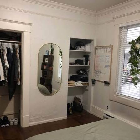 Spacious 2 BR Apt, Commercial and East 1st [AVAIL NOW] - Photo 4