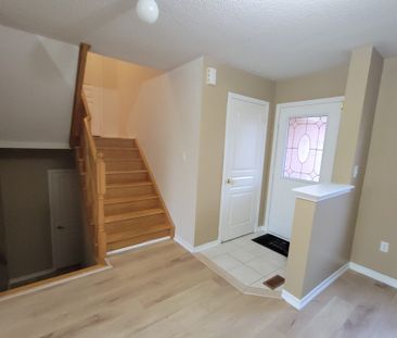 For Lease - 3045 Gladeside Avenue Unit# 2, Oakville, Ontario - Photo 1