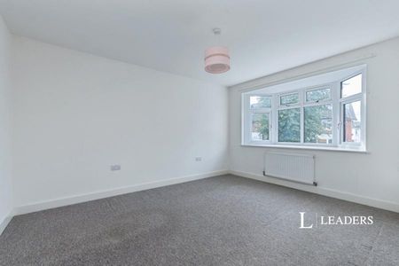 2 bedroom apartment to rent Alexander Court, 1081 Christchurch Road, Bournemouth, BH7 - Photo 5