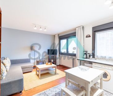 Alquiler de piso en Calle Carreño Miranda - Photo 2