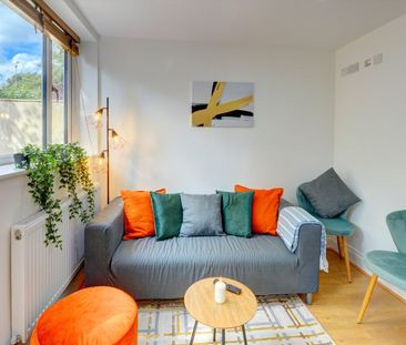 Room in a Shared House, Coombe Street, CV3 - Photo 4