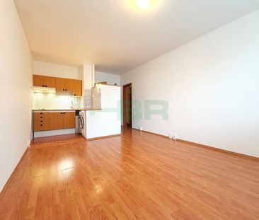 Pronájem bytu 1+kk 29 m² - Photo 1