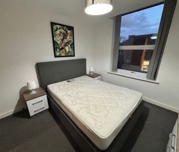 Cross Street , - Photo 4